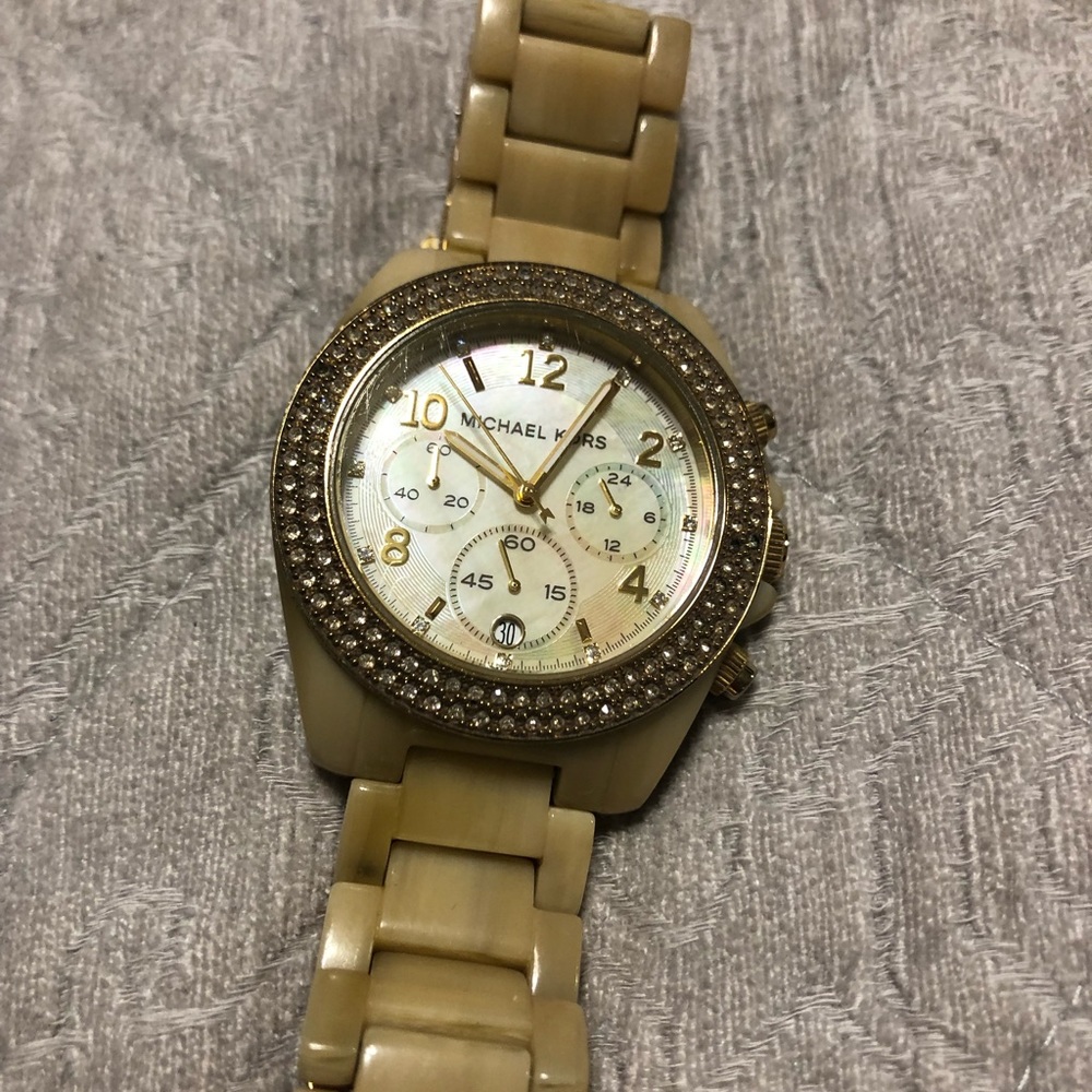 Michael Kors ivory-color watch in great condition!
